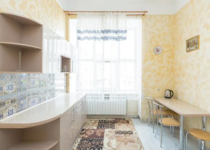 подобово вулиця данилишина біля краківського ринку місто Daire Lviv