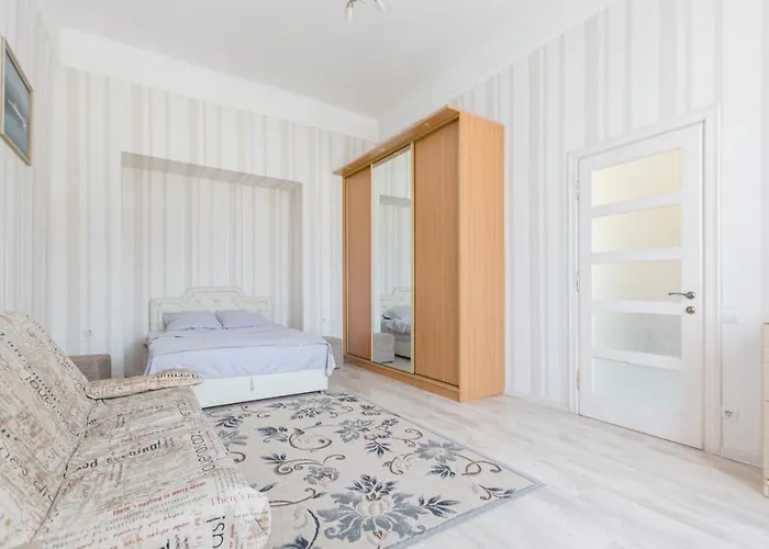 подобово вулиця данилишина біля краківського ринку місто * Lviv